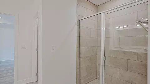 Bath - 2214 Elegant Mnr Cir, Edgewater, FL 32141 photo 4 of 10