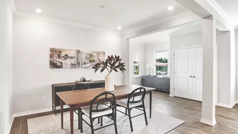 Dining - 2214 Elegant Mnr Cir, Edgewater, FL 32141 photo 3 of 4
