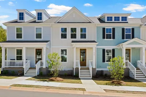 410 Encampment Blvd, Simpsonville, SC 29681