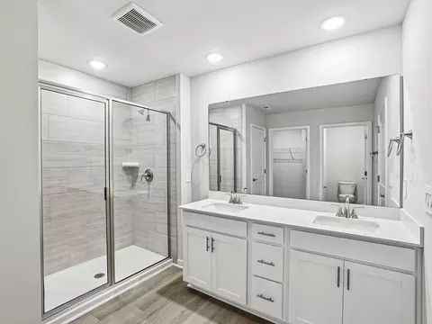 Bath - 140 Gilded Eagle Ave, Clayton, NC 27520 photo 2 of 9