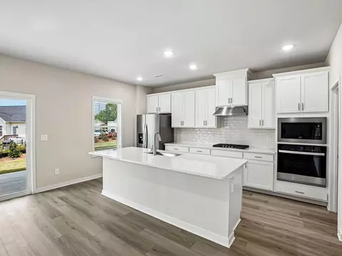 Kitchen - 140 Gilded Eagle Ave, Clayton, NC 27520 photo 3 of 6