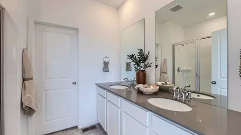 Bath - 2605 E 152nd Cir, Thornton, CO 80602 photo 1 of 4