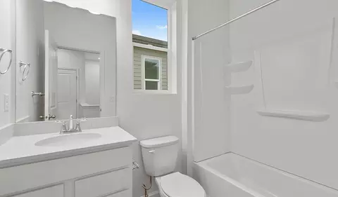 Bath - 1302 E 1670 N, Payson, UT 84651 photo 3 of 4