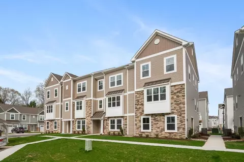 4301 Abercorn Dr #103, Suffolk, VA 23435