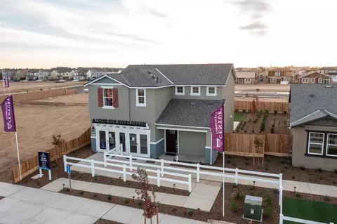 Exterior - 208 Nadine St, Merced, CA 95341 photo 12 of 26