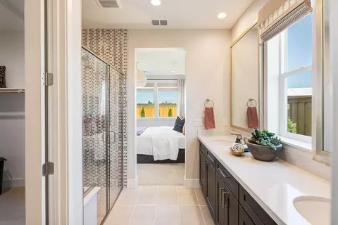 Entry Way - 1306 Parkcrest Cir, Manteca, CA 95336 photo 1 of 4