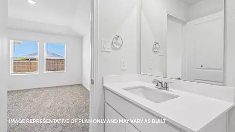 Bath - 1122 Celosia Loop, Kyle, TX 78640 photo 3 of 8