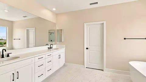 Bath - 16025 Willows Ct, Whittier, CA 90604 photo 2 of 6