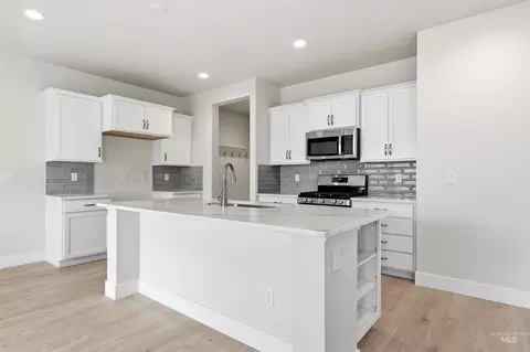 5493 W Lost Rpds S, Meridian, ID 83646