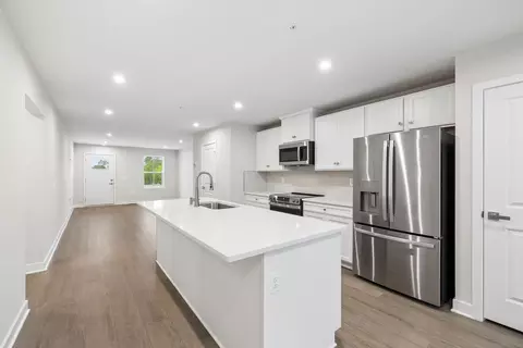 1032 Coconut Ln, Fredericksburg, VA 22406