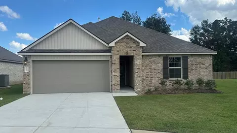 117 Lake Oak Dr, Lafayette, LA 70507