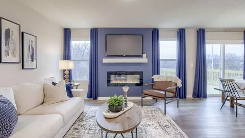 Living - 16309 Davidson St, Bennington, NE 68007 photo 5 of 7
