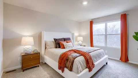 Bedroom - 16309 Davidson St, Bennington, NE 68007 photo 10 of 17