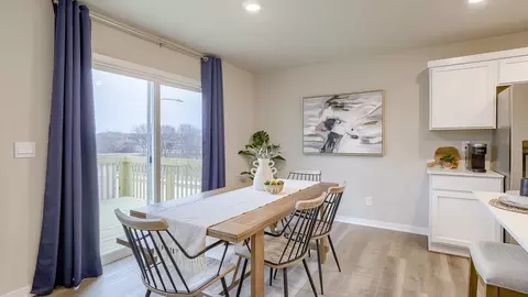 Dining - 16309 Davidson St, Bennington, NE 68007 photo 4 of 6