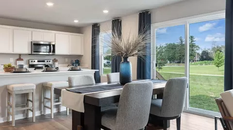 Dining - 16309 Davidson St, Bennington, NE 68007 photo 6 of 6