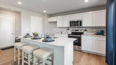 Kitchen - 16309 Davidson St, Bennington, NE 68007 photo 7 of 7