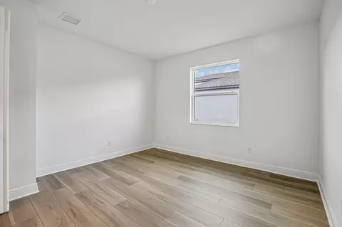 Bedroom - 8928 Deep Horizon Loop, Parrish, FL 34219 photo 1 of 20