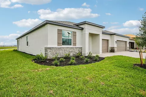 Exterior - 8928 Deep Horizon Loop, Parrish, FL 34219 photo 5 of 11
