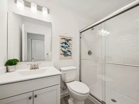 Bath - 2935 Clapbread Ln, Rosenberg, TX 77471 photo 6 of 6