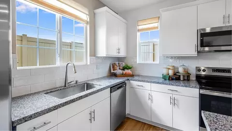 Kitchen - 1764 Phantom Ln, Rialto, CA 92376 photo 3 of 6