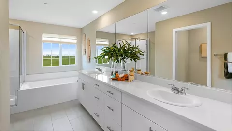 Bath - 1764 Phantom Ln, Rialto, CA 92376 photo 1 of 6