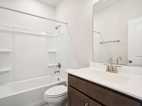 Bath - 114 Kays Path, Georgetown, TX 78626 photo 7 of 9