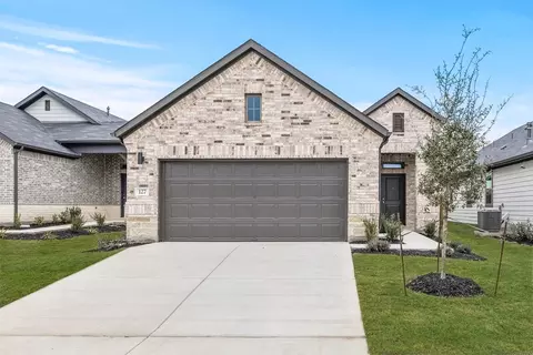 127 Tolo Dr, Elgin, TX 78621