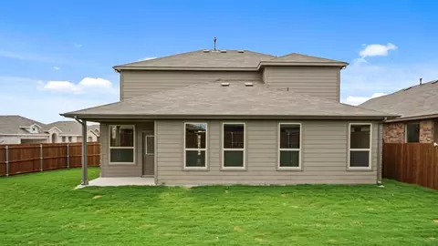 Exterior - 1935 Jackson St, Cleburne, TX 76033 photo 6 of 10