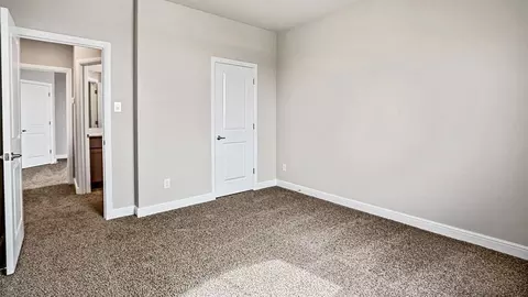 Bedroom - 1935 Jackson St, Cleburne, TX 76033 photo 7 of 18