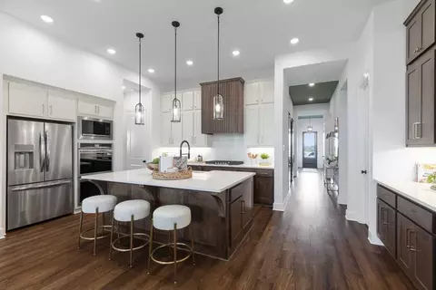 Kitchen - 325 Vale Run, Kyle, TX 78640 photo 3 of 9