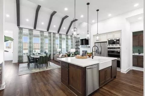 Kitchen - 325 Vale Run, Kyle, TX 78640 photo 4 of 9