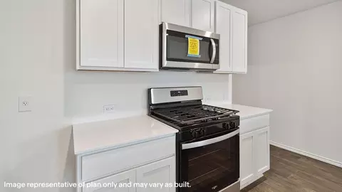 Kitchen - 4907 Iguana, Converse, TX 78109 photo 6 of 13