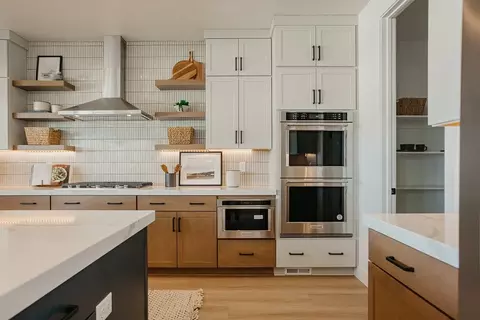 Kitchen - 3413 E 1000 S, Spanish Fork, UT 84660 photo 2 of 9