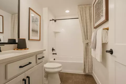 Bath - 3413 E 1000 S, Spanish Fork, UT 84660 photo 14 of 16