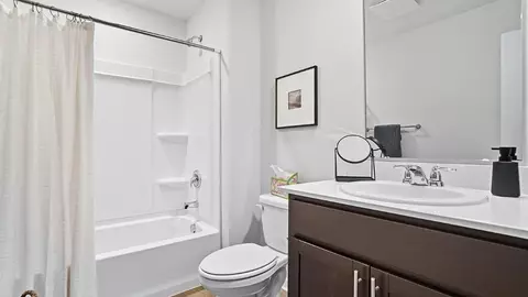 Bath - 8740 Basil Rd NW, Baltimore, OH 43105 photo 6 of 6