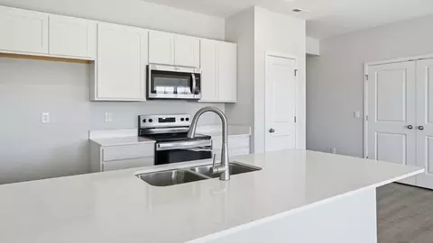 Kitchen - 8740 Basil Rd NW, Baltimore, OH 43105 photo 5 of 6