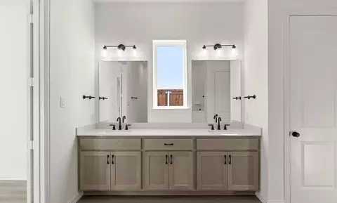 Bath - 2233 Switchgrass Dr, Argyle, TX 76226 photo 2 of 6