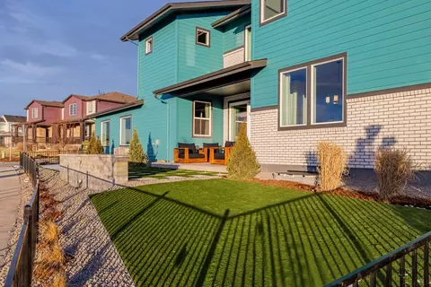 Exterior - 20763 E 57th Ave, Aurora, CO 80019 photo 12 of 15