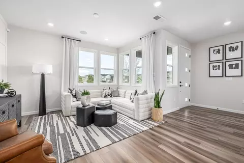 Living - 20763 E 57th Ave, Aurora, CO 80019 photo 1 of 9