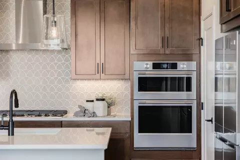 Kitchen - 20763 E 57th Ave, Aurora, CO 80019 photo 10 of 12