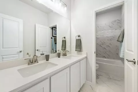 Bath - 301 River Meadows Ln, Argyle, TX 76226 photo 3 of 6