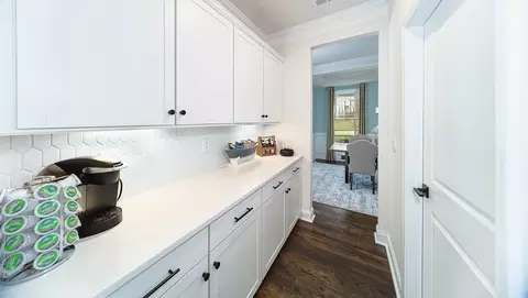 Entry Way - 28 Wheatfield Rd, Fletcher, NC 28732 photo 3 of 9