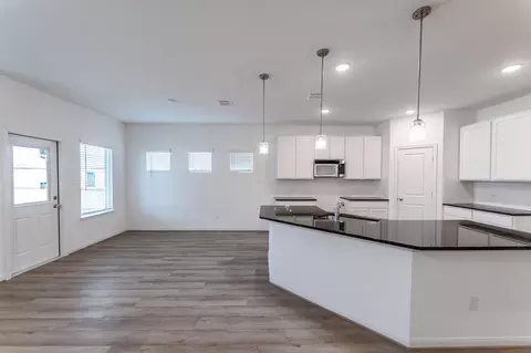 Living - 5219 Marliese Peak, Von Ormy, TX 78073 photo 4 of 5