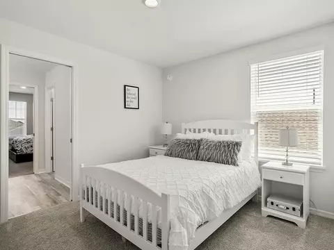 Bedroom - 5485 Buckeye Bend Dr, Saint Cloud, FL 34772 photo 2 of 5