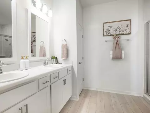 Bath - 5485 Buckeye Bend Dr, Saint Cloud, FL 34772 photo 6 of 7