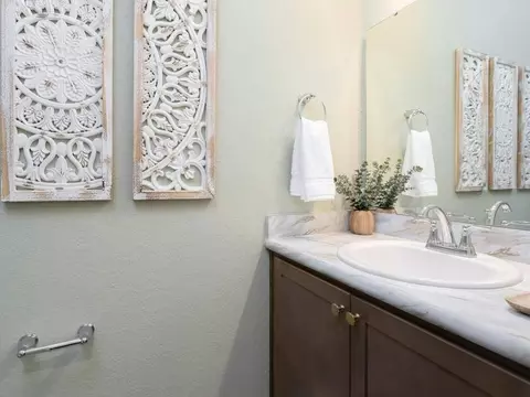 Bath - 5485 Buckeye Bend Dr, Saint Cloud, FL 34772 photo 5 of 7