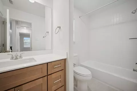 Bath - 6570 Marsh Ln, Buda, TX 78610 photo 2 of 3