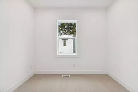 Bedroom - 18805 99th Ct NE UNIT E, Bothell, WA 98011 photo 15 of 17