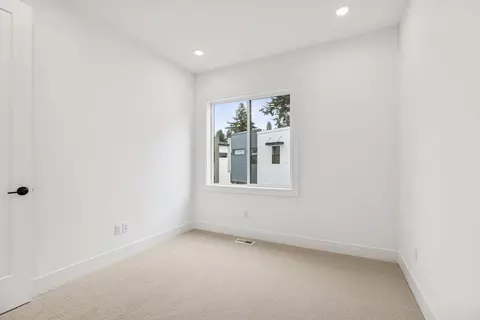 Bedroom - 18805 99th Ct NE UNIT E, Bothell, WA 98011 photo 12 of 17