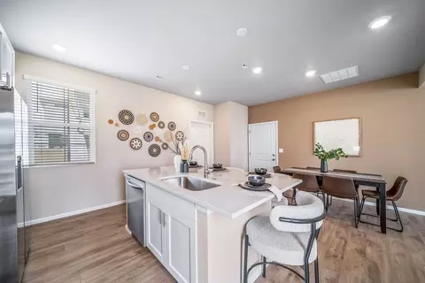 Kitchen - 21842 E 46th Pl, Aurora, CO 80019 photo 4 of 5